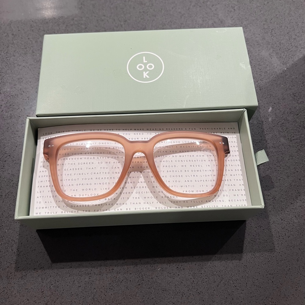 LOOK OPTIC Women's Progressive Reading Glasses
